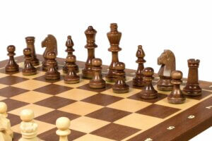 Tournament chess set No. 4 - 40 mm chessboard + Sunrise Staunton 78 mm figures